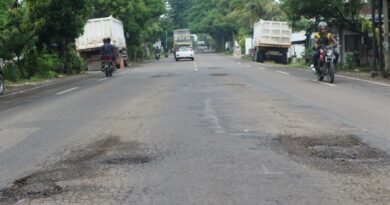 Dear Pemerintah, Jalan Nasional Di Bojonegoro Banyak Lubangnya Lho